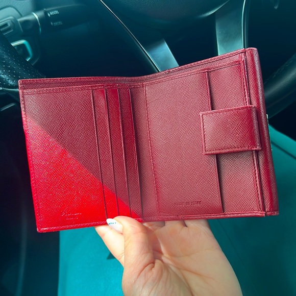*Beautiful Ruby Red Prada Wallet* - Picture 2 of 4